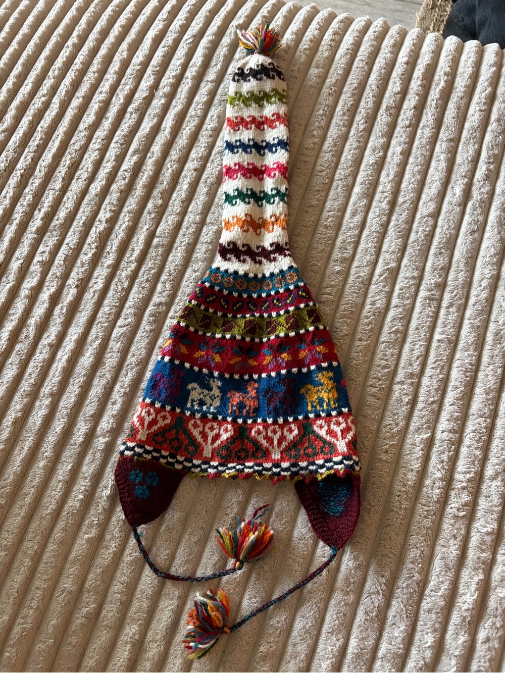 Vintage Peruvian Chullo Hat Hand-Knit Wool Earflap Beanie Andean Llama Folk Art